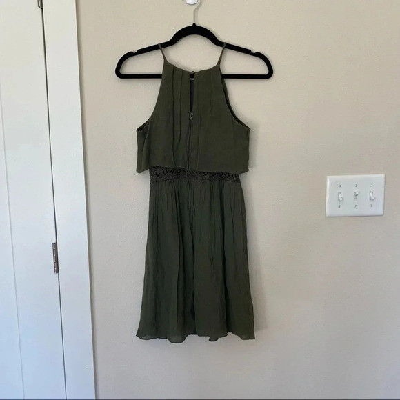 BCX Bohemian Forest Green Layered Dress With Lace Around Waist Midi Size 1 - Picture 12 of 14